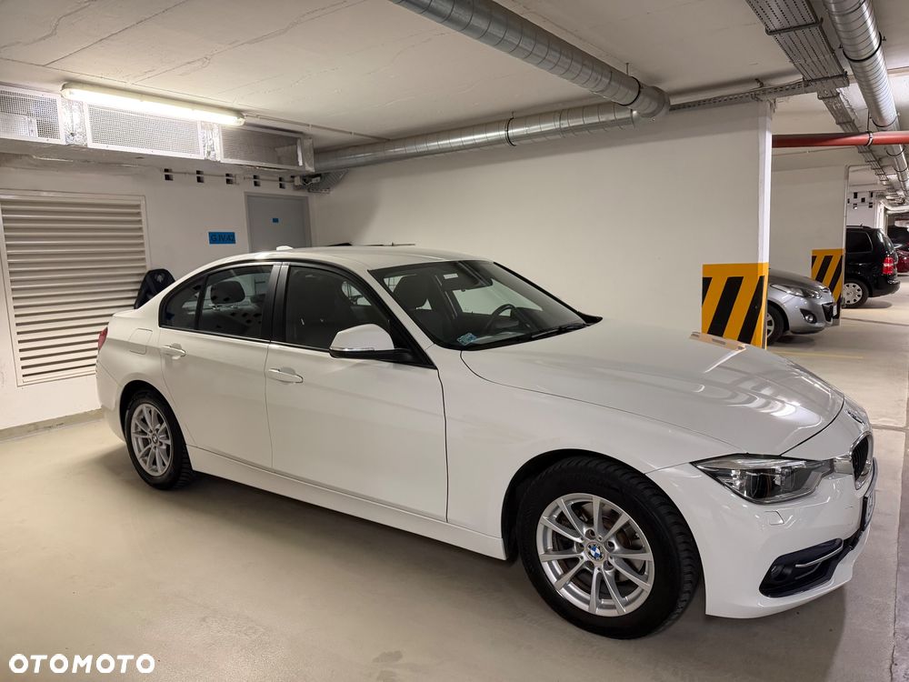 BMW Seria 3 318i - 13