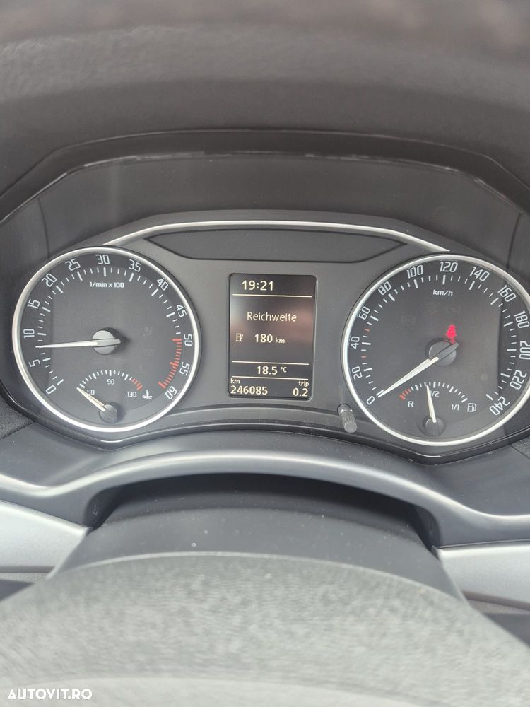 Skoda Octavia 2.0 TDI Drive - 3