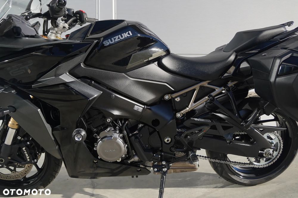 Suzuki GSX - 9