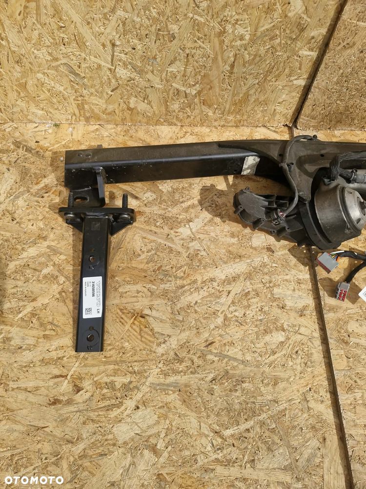 VOLVO XC40 C40 HAK HOLOWNICZY 32351483 - 3