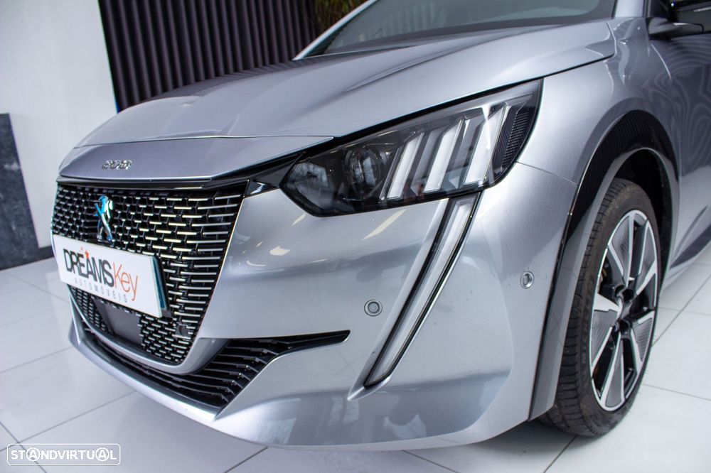 Peugeot e-208 GT Pack - 34