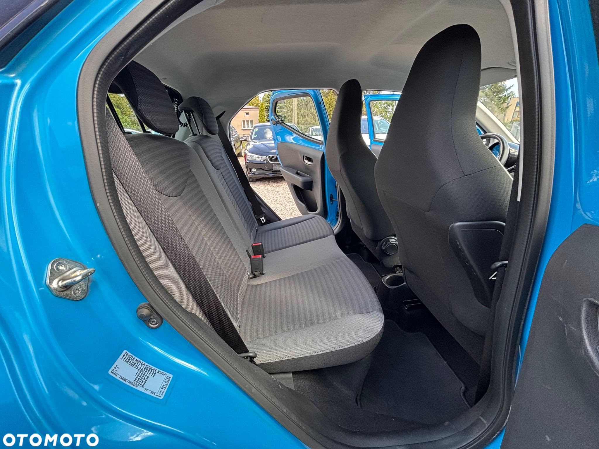 Toyota Aygo 1.0 VVT-i Color Edition - 12