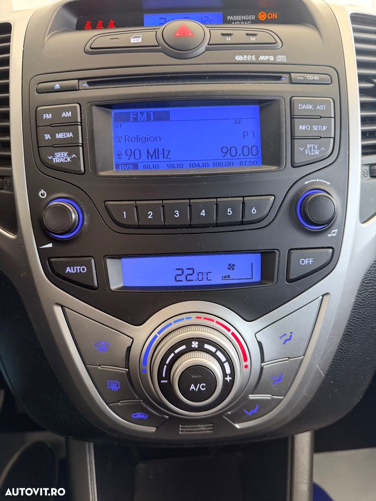 Hyundai ix20 1.4 blue YES! Gold - 14