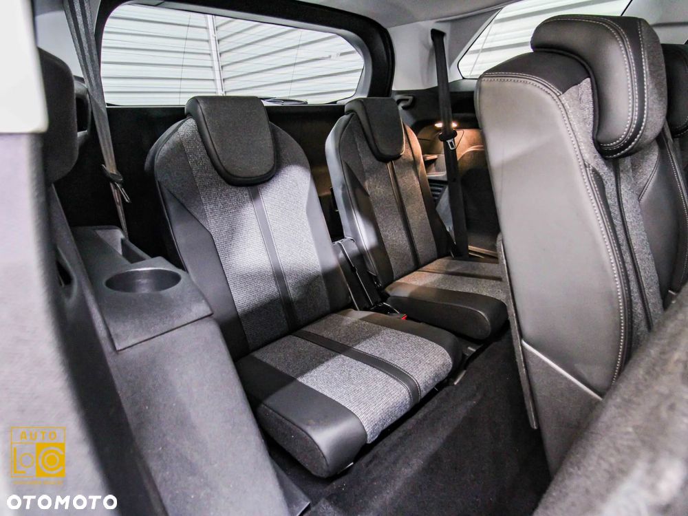 Peugeot 5008 1.6 PureTech Allure S&S EAT8 - 12