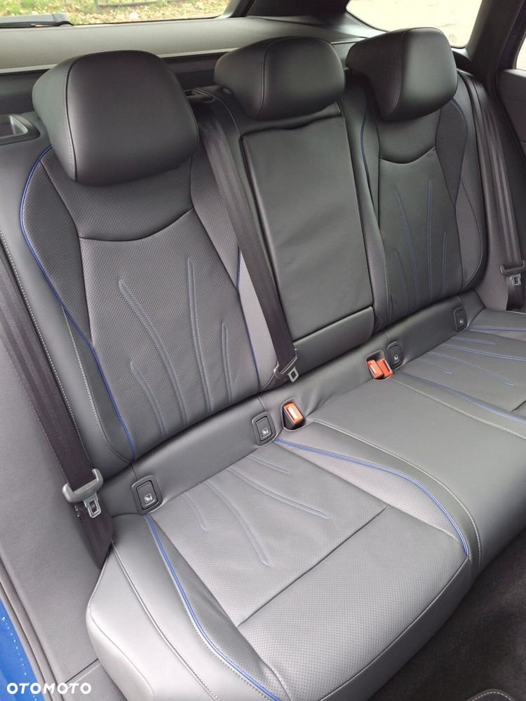 Volkswagen Passat - 20