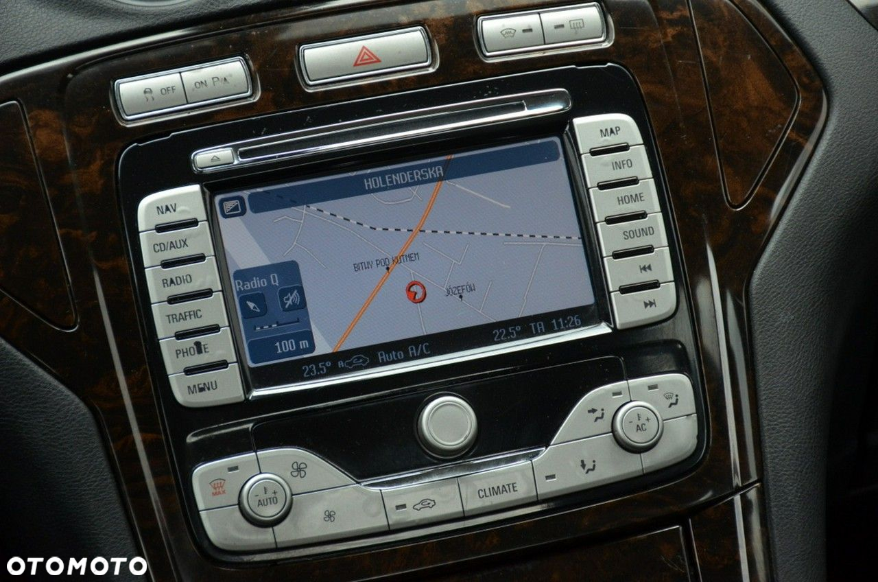 Ford Mondeo - 28