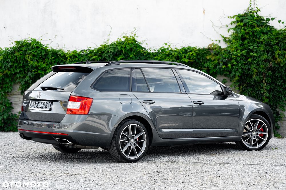 Skoda Octavia 2.0 TSI (Green tec) DSG RS - 4