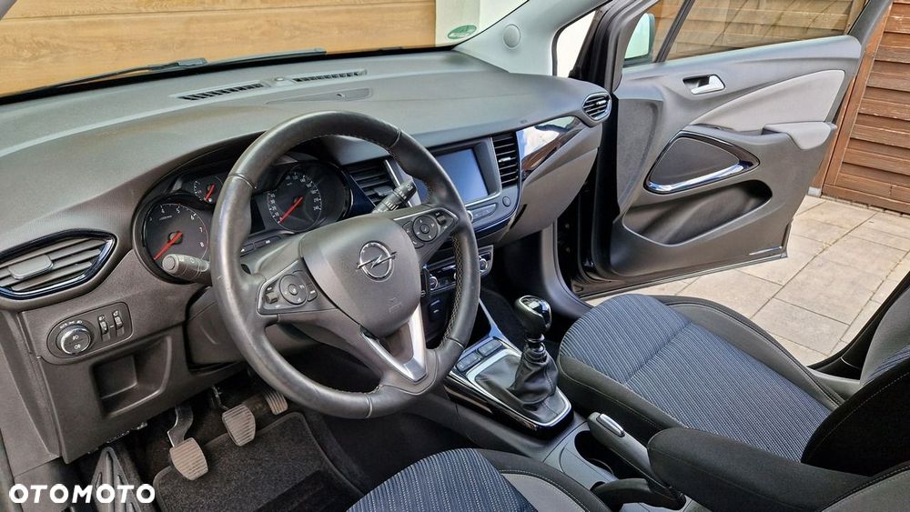 Opel Crossland X - 24