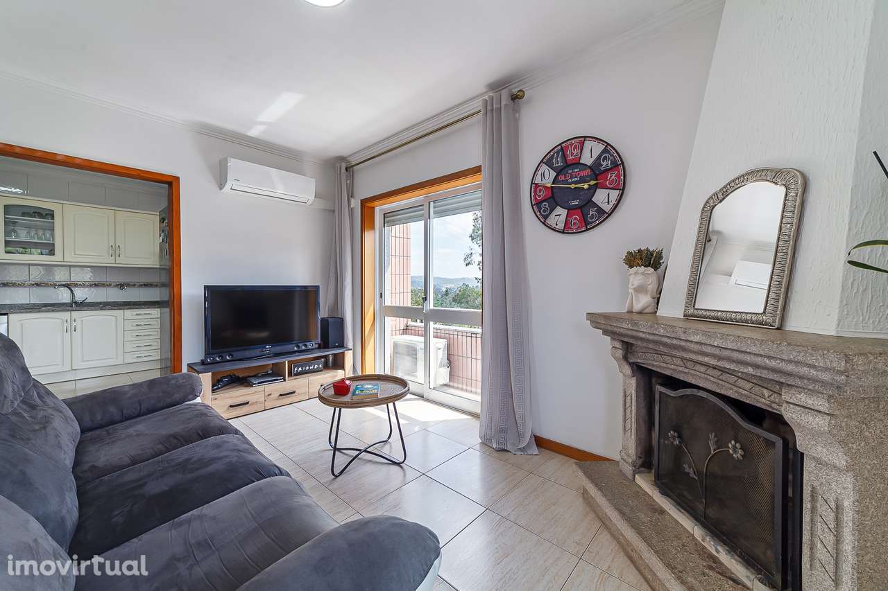 T2 com garagem e excelente localização em Fiães - Grande imagem: 2/43