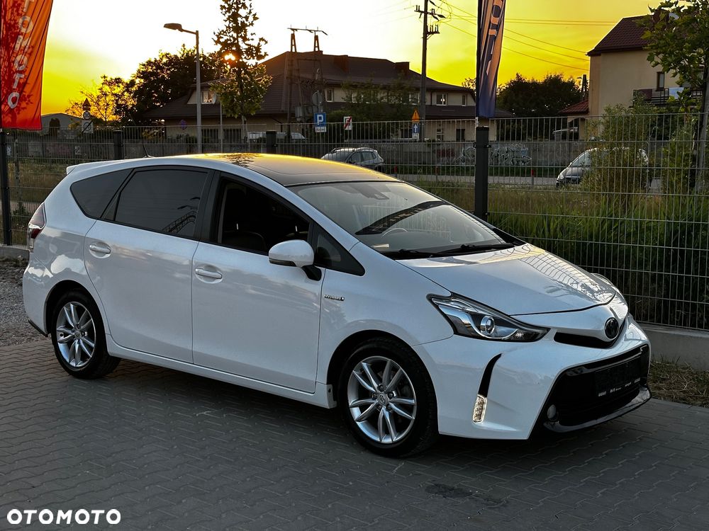 Toyota Prius+ (Hybrid) Executive - 17