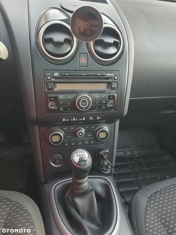 Nissan Qashqai 2.0 4x4 Tekna - 8