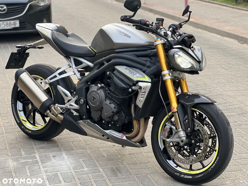 Triumph Speed Triple - 1