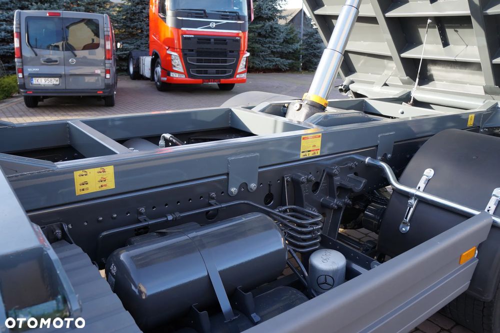 Mercedes-Benz ATEGO 1518 EURO 5 WYWROTKA 3 STRONNA KIPER 1524 - 13