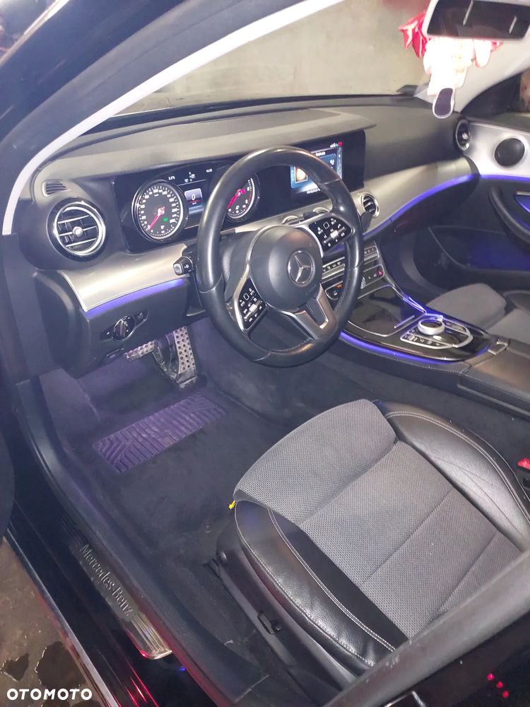 Mercedes-Benz Klasa E - 6