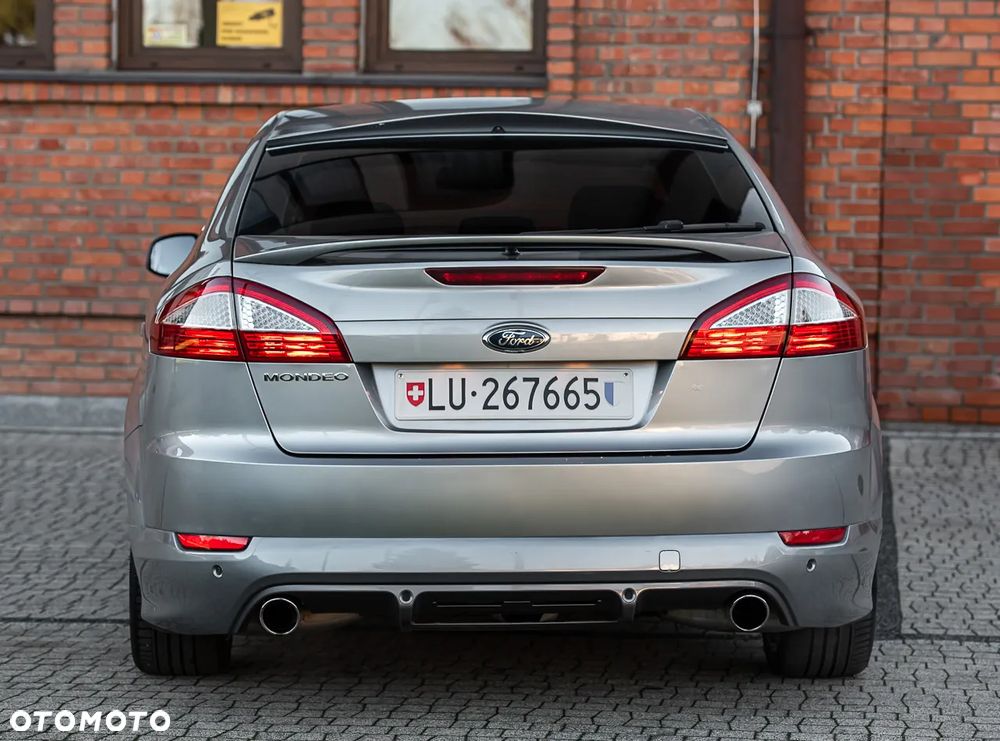 Ford Mondeo 2.5 Black Magic - 11
