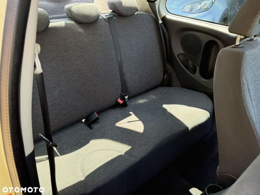 Nissan Micra - 18