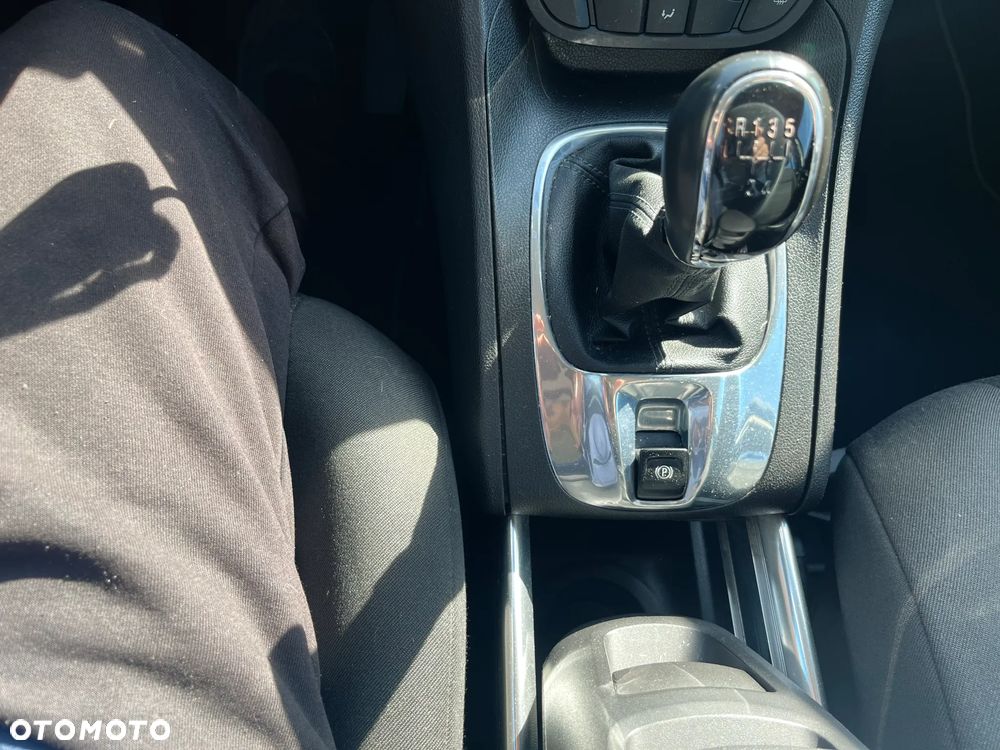 Opel Meriva 1.4 Essentia - 17