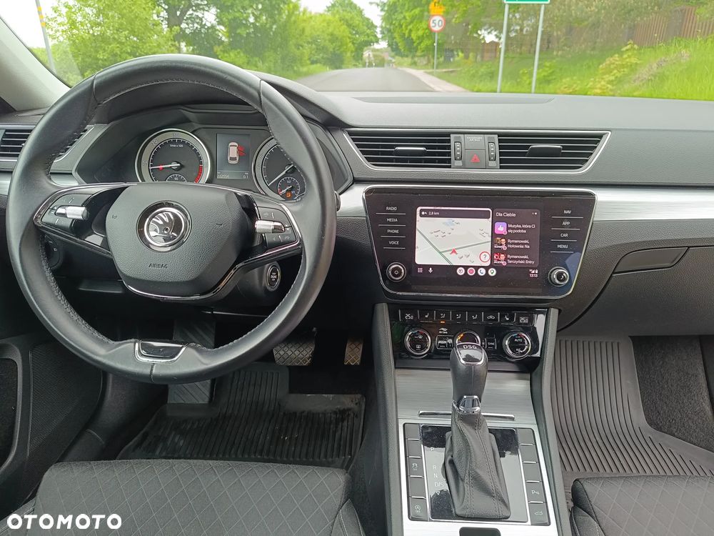 Skoda Superb 2.0 TDI Ambition DSG - 29
