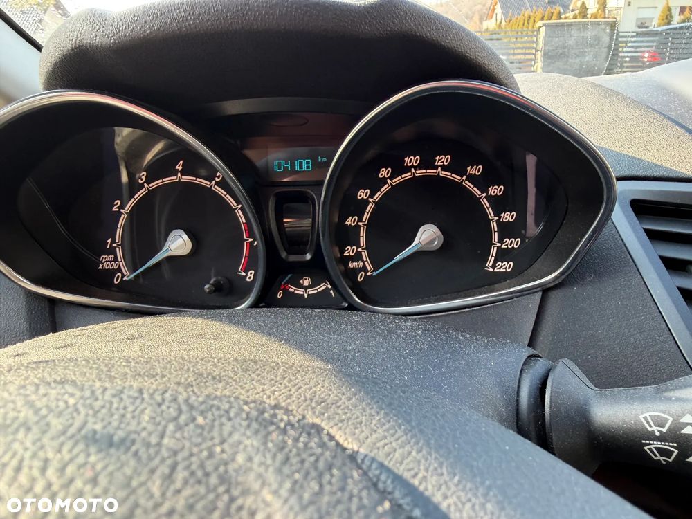 Ford Fiesta 1.0 Celebration - 4