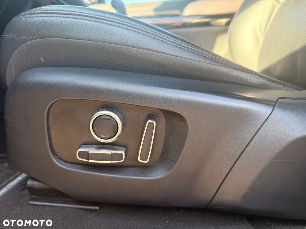 Land Rover Range Rover Evoque - 11