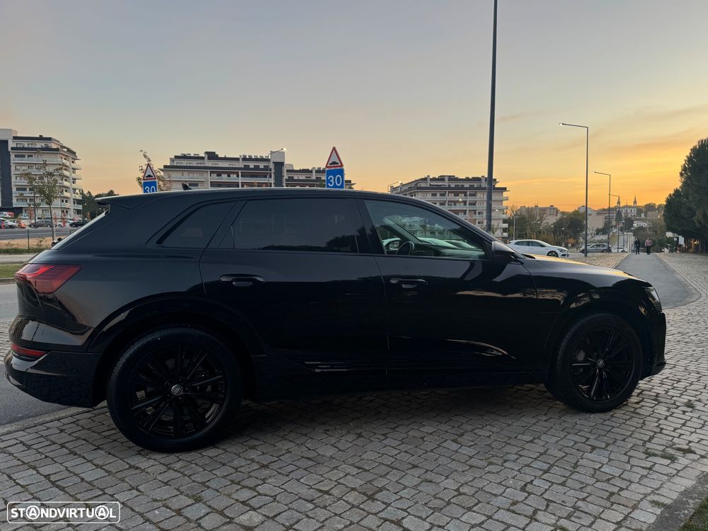 Audi e-tron - 11