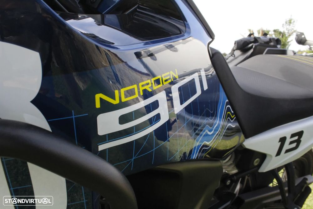 Husqvarna Norden 901 EXPEDITION - 11