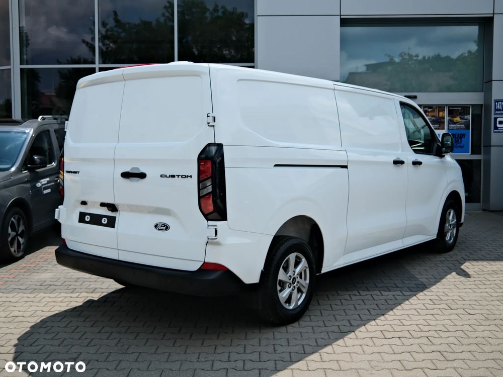 Ford Transit Custom - 8