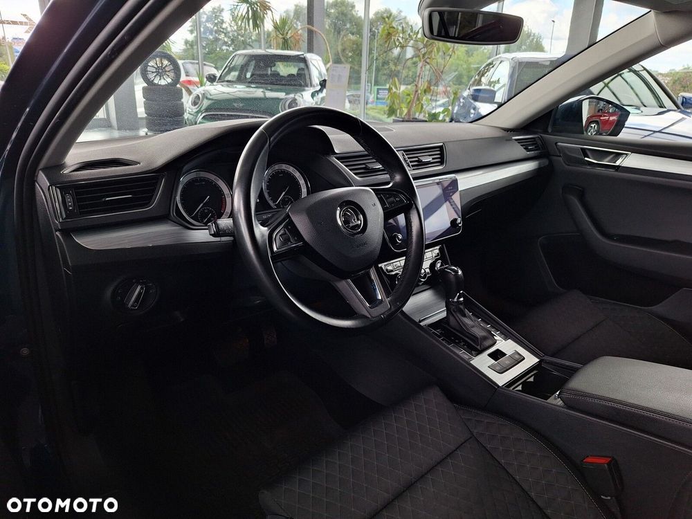 Skoda Superb 2.0 TDI Style DSG - 20