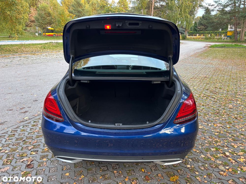 Mercedes-Benz Klasa C 200 d 9G-TRONIC Exclusive - 15