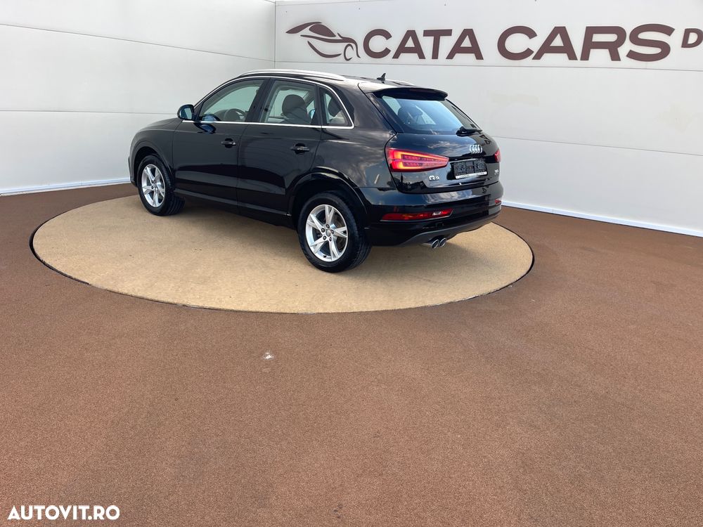 Audi Q3 2.0 TDI Quattro Stronic Sport - 9