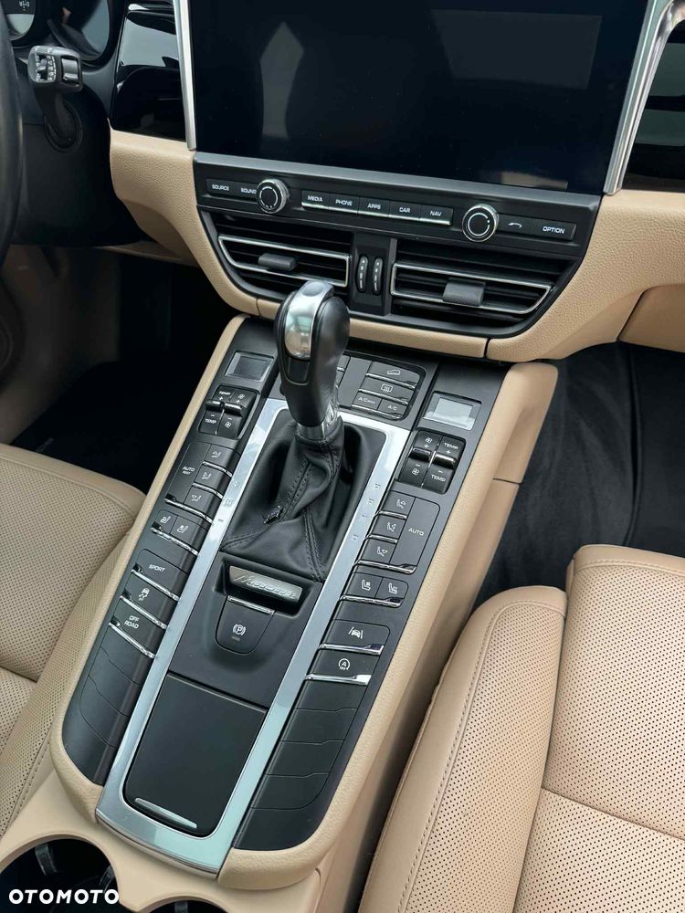 Porsche Macan PDK - 23