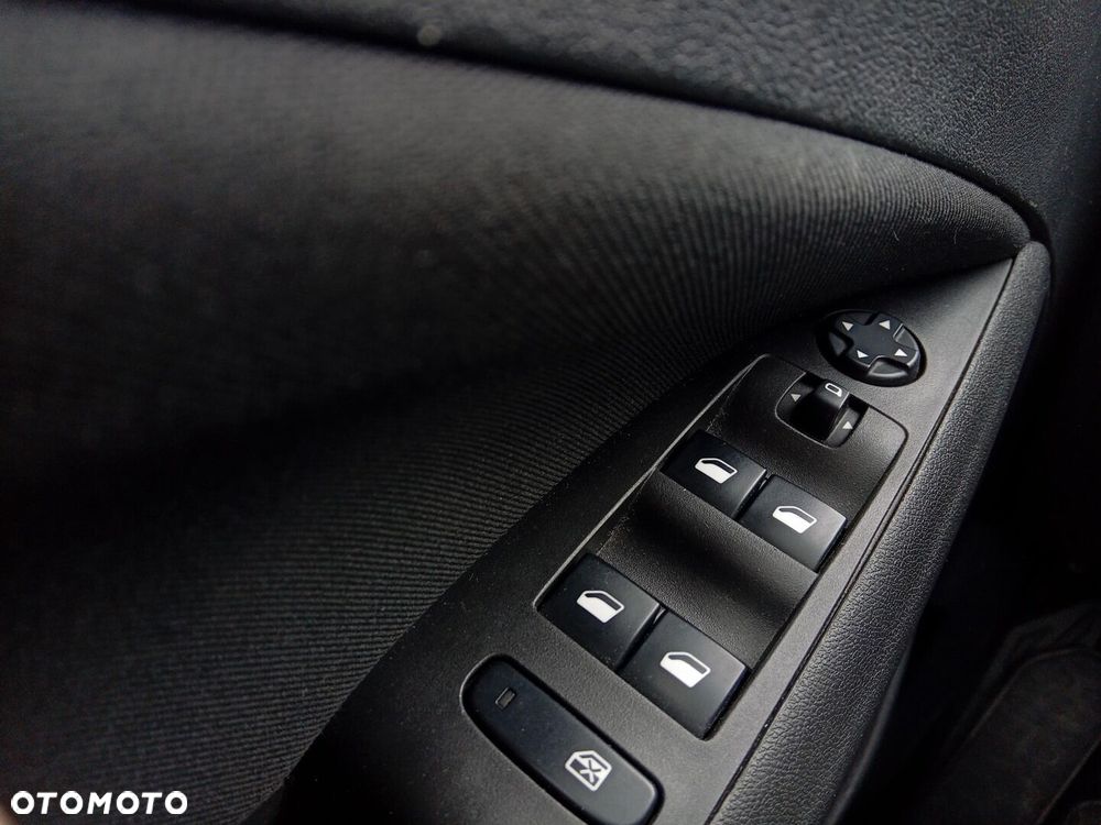 Opel Crossland X - 17