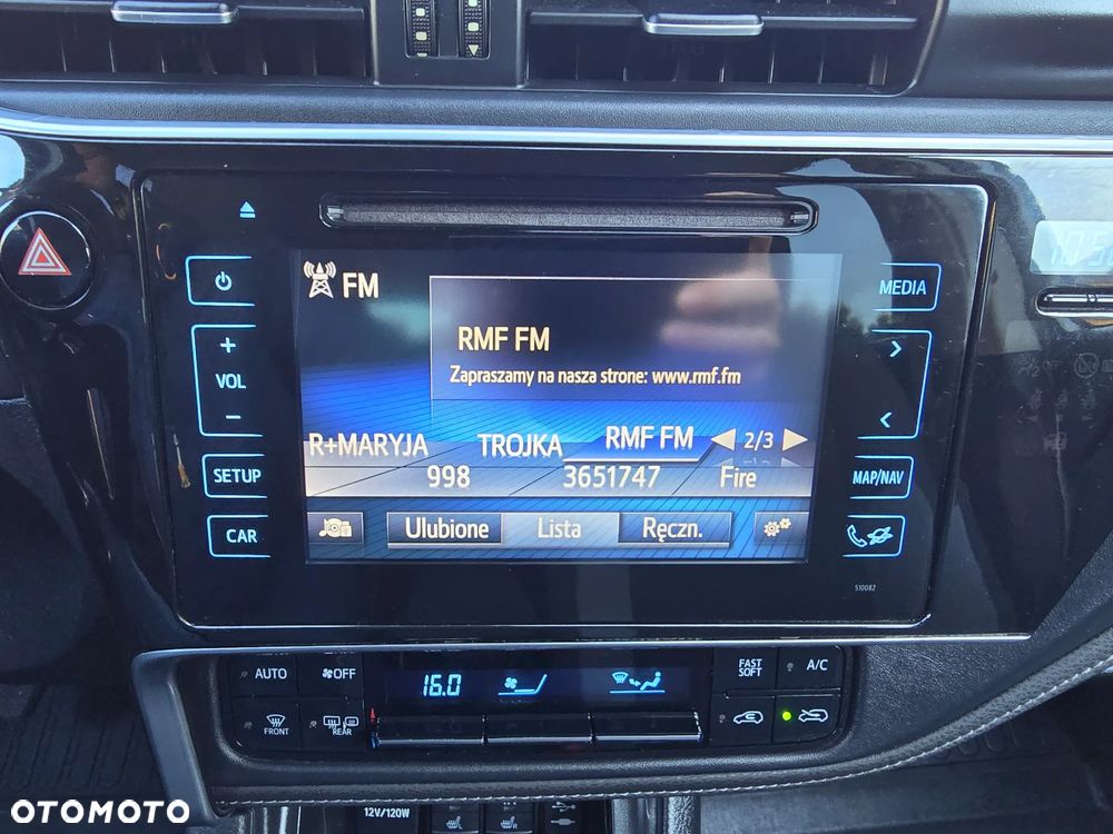 Toyota Auris 1.6 Premium - 11