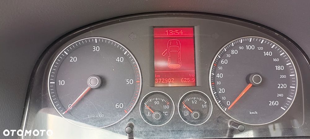 Volkswagen Touran 2.0 TDI Highline - 21