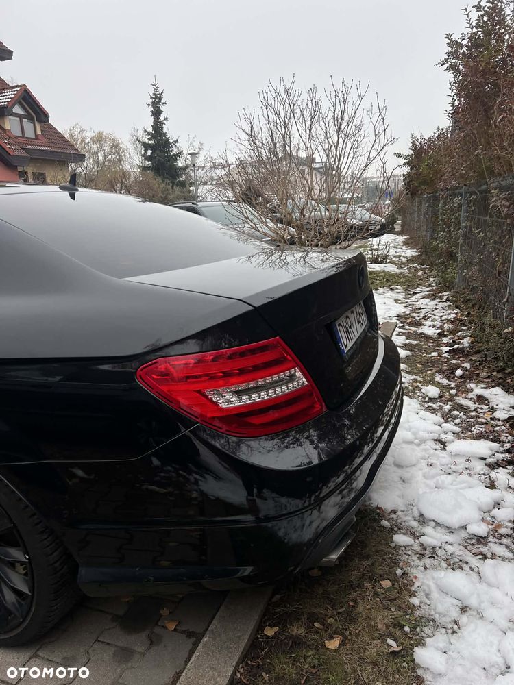 Mercedes-Benz Klasa C 220 CDI DPF (BlueEFFICIENCY) - 8