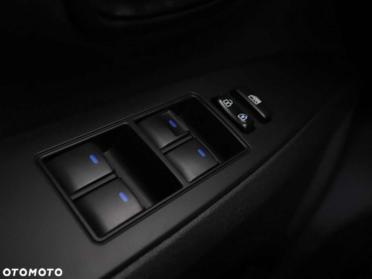 Toyota Avensis Combi 1.8 Multidrive S Executive - 38