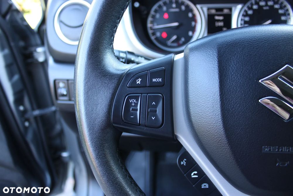 Suzuki Vitara 1.6 Premium 2WD - 27