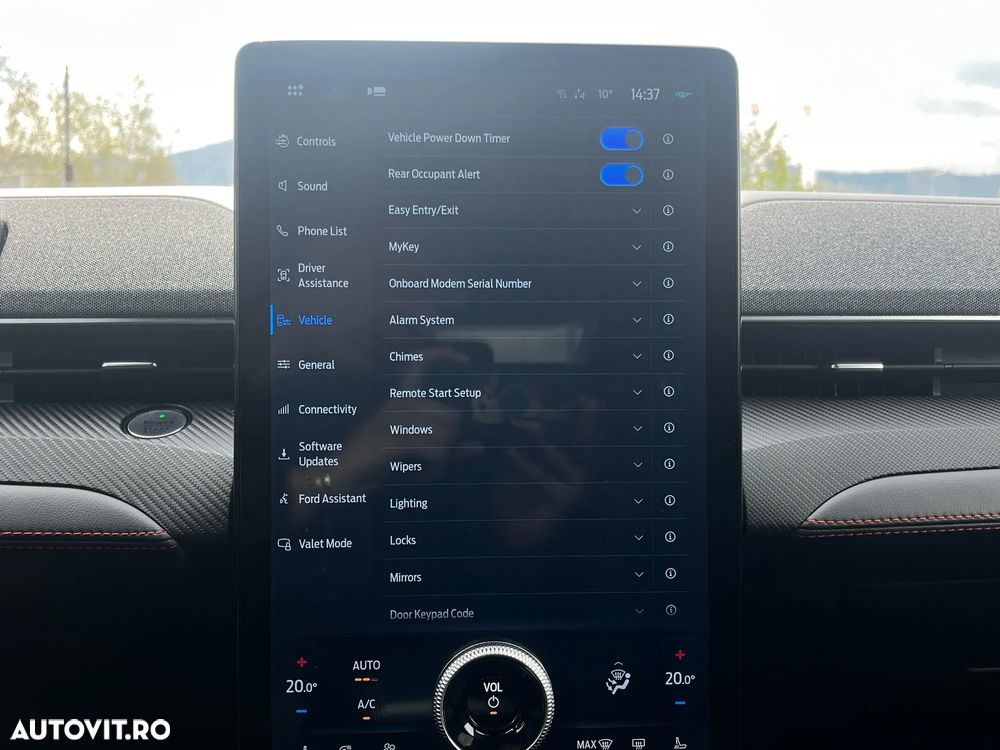 Ford Mustang Mach-E AWD PREMIUM - 21