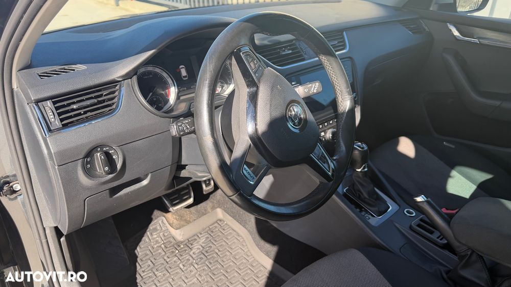 Skoda Octavia 2.0 TDI 4X4 DSG Scout - 3