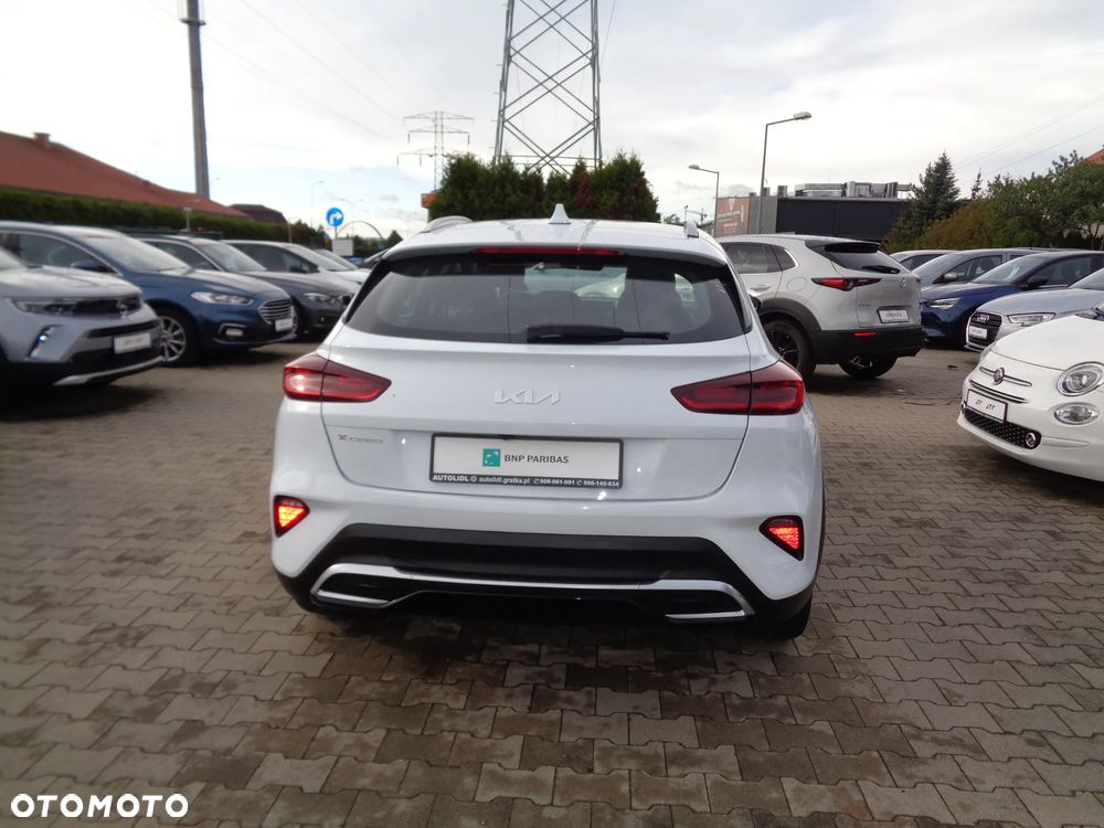 Kia XCeed 1.5 T-GDI Business Line DCT - 6