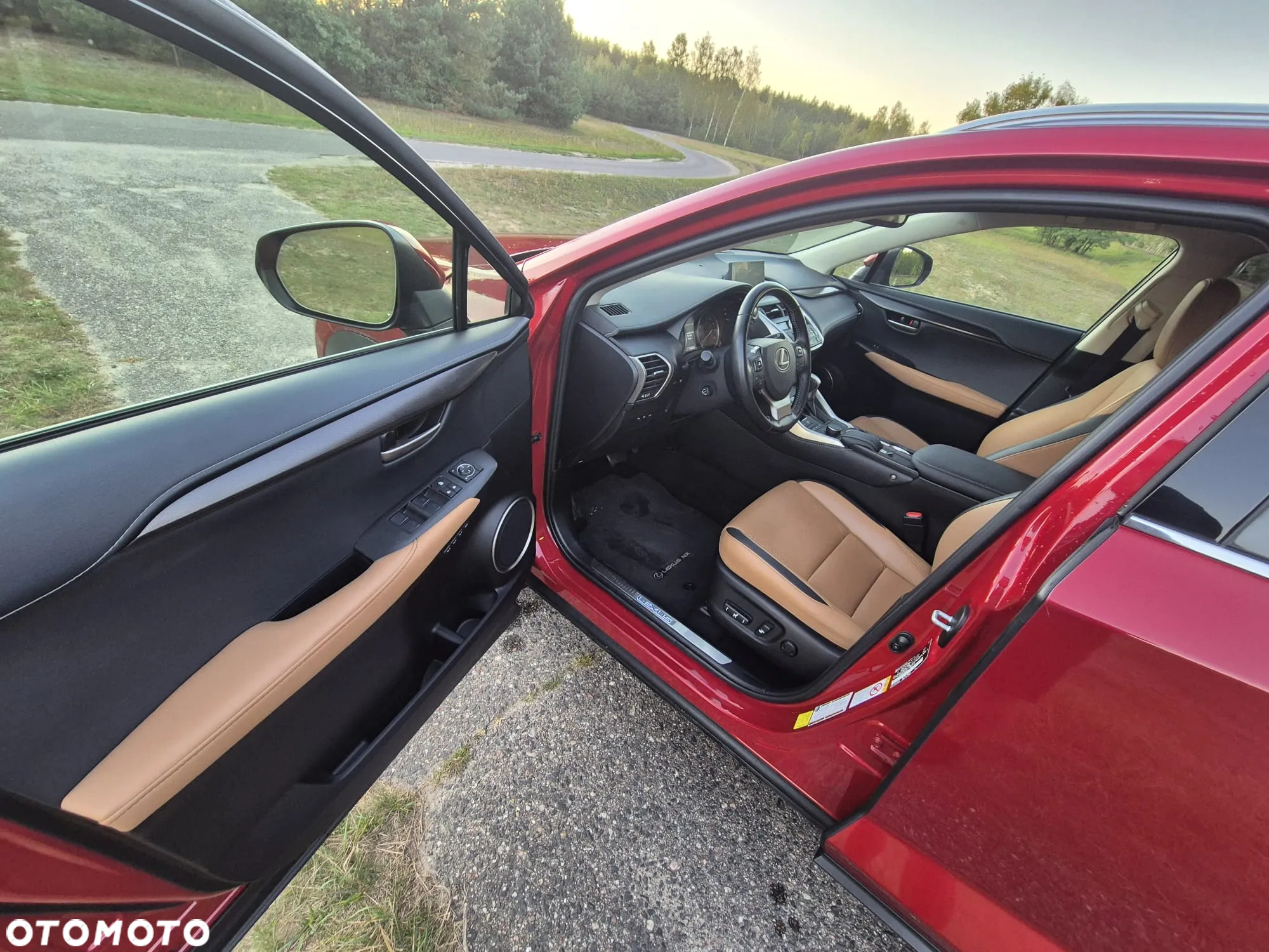 Lexus NX 200t Elite 2WD - 4