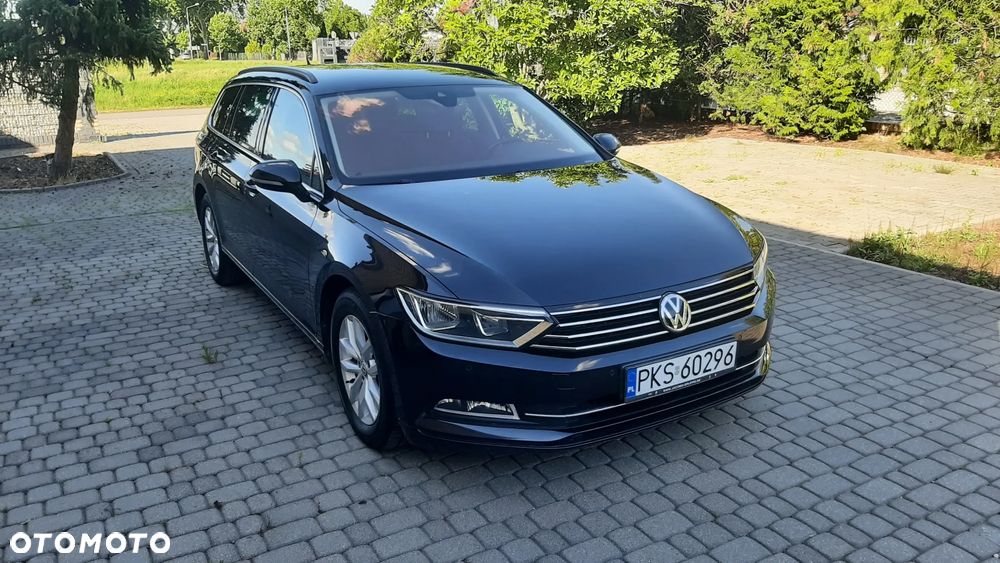 Volkswagen Passat 1.6 TDI SCR DSG Business - 1