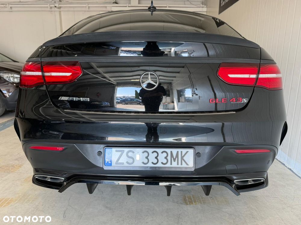 Mercedes-Benz GLE - 17