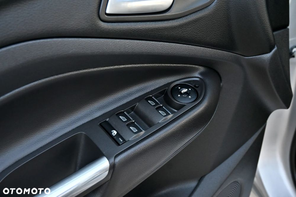 Ford Kuga 2.0 TDCi 4x4 Individual - 31