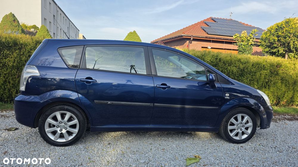 Toyota Corolla Verso 2005 photo 5
