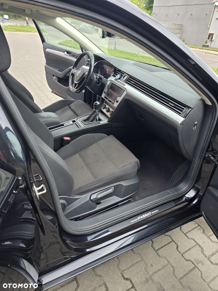 Volkswagen Passat 1.8 TSI BMT Comfortline - 9
