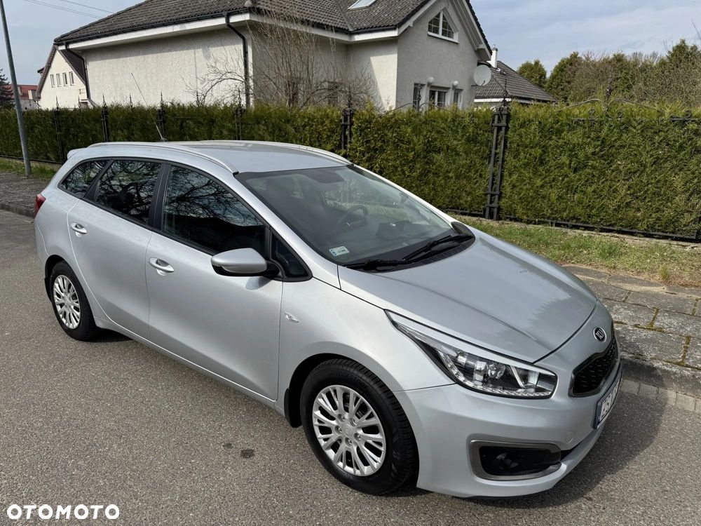 Kia Ceed 1.6 GDI M DCT - 2