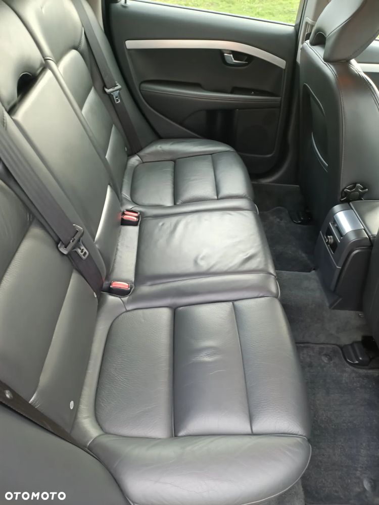 Volvo V70 D3 Geartronic Momentum - 17