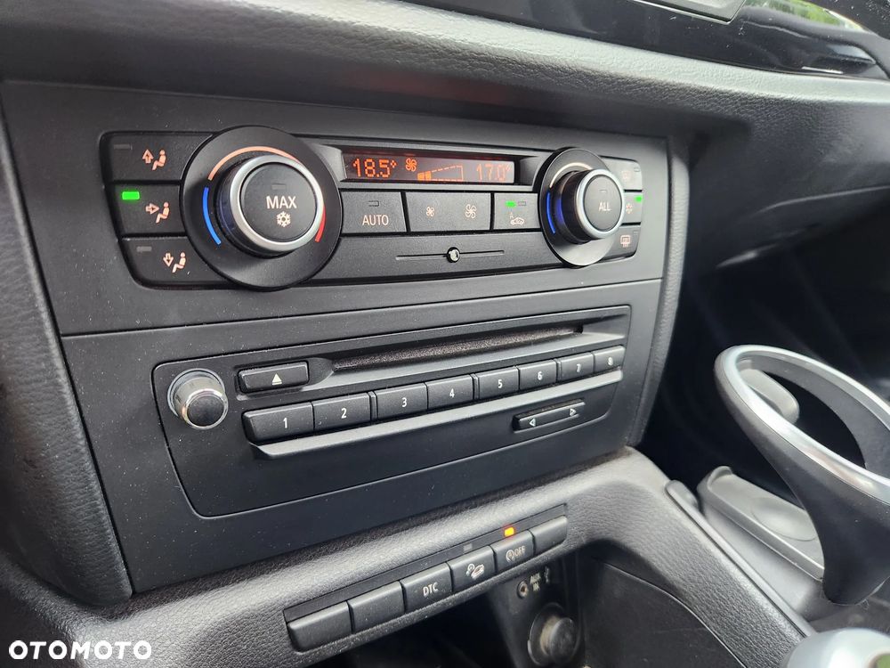 BMW X1 xDrive18d xLine - 29