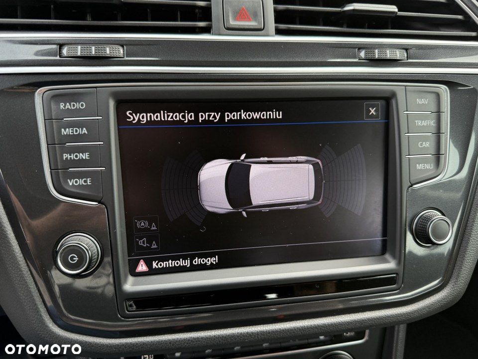 Volkswagen Tiguan 2.0 TSI 4Motion BlueMotion Technology Highline - 25